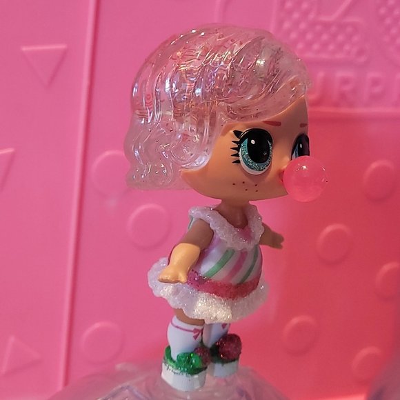 8 Glitter Globe LOL Set & Pet Bonus! - Picture 8 of 16